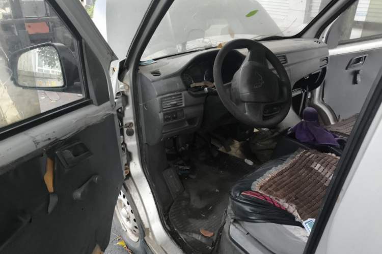 Used Wuling Zhiguang 2015 1.2L S Practical Model LSI Driver Seat