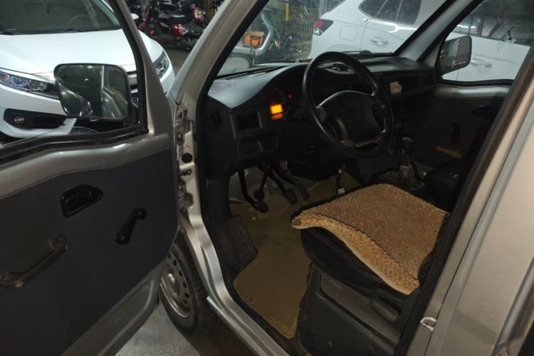 Used Wuling Zhiguang 2015 1.2L Practical LS-I Model Driver Seat