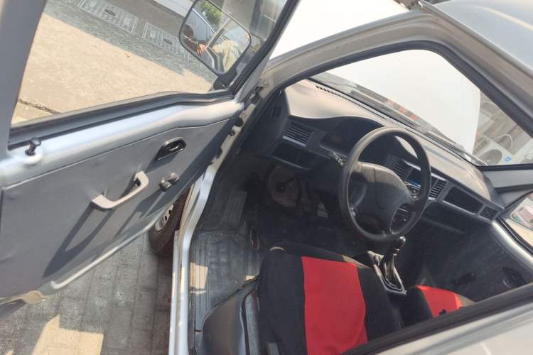 Used Wuling Zhiguang 2015 1.2L Practical LS-I Model Driver Seat