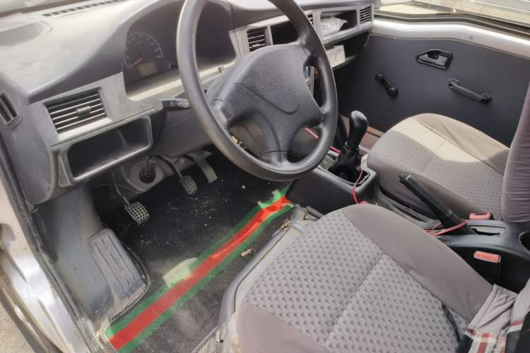 Used Wuling Zhiguang 2015 1.2L Practical LS-I Model Driver Seat