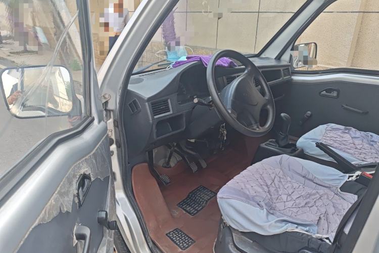 Used Wuling Zhiguang 2015 1.2L Standard Model LSI Driver Seat