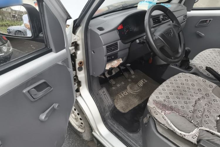 Used Wuling Zhiguang 2015 1.2L S Practical Model LSI Driver Seat