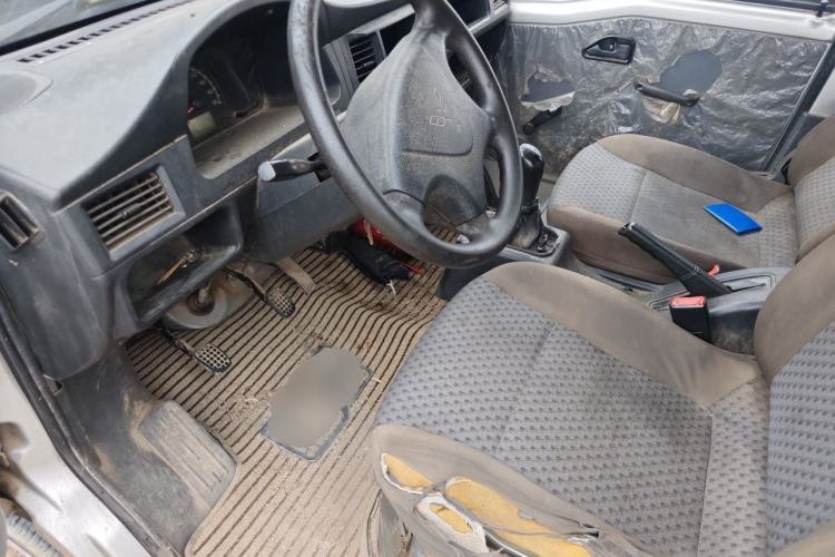Used Wuling Zhiguang 2015 1.2L Standard Model LSI Driver Seat