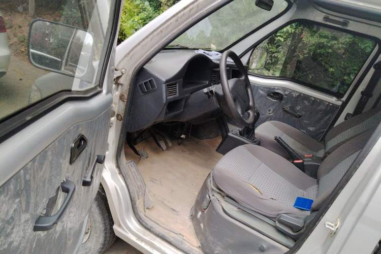 Used Wuling Zhiguang 2015 1.2L Practical LS-I Model Driver Seat