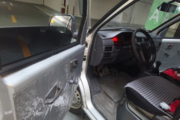 Used Wuling Zhiguang 2015 1.2L S Practical Model LSI Driver Seat