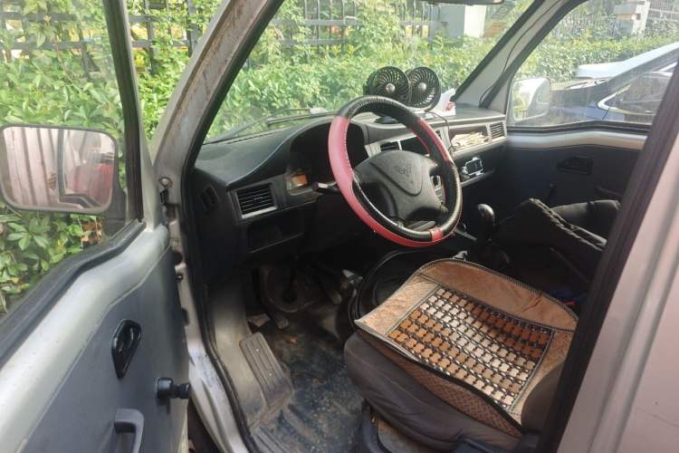 Used Wuling Zhiguang 2015 1.2L S Practical Model LSI Driver Seat
