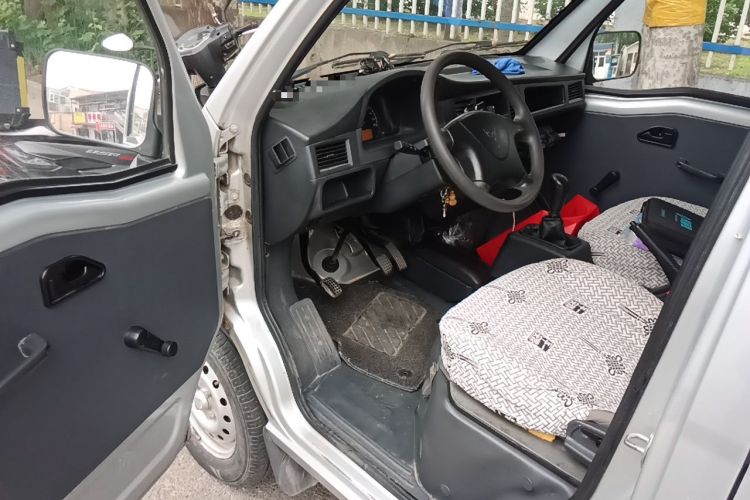 Used Wuling Zhiguang 2015 1.2L Practical LS-I Model Driver Seat