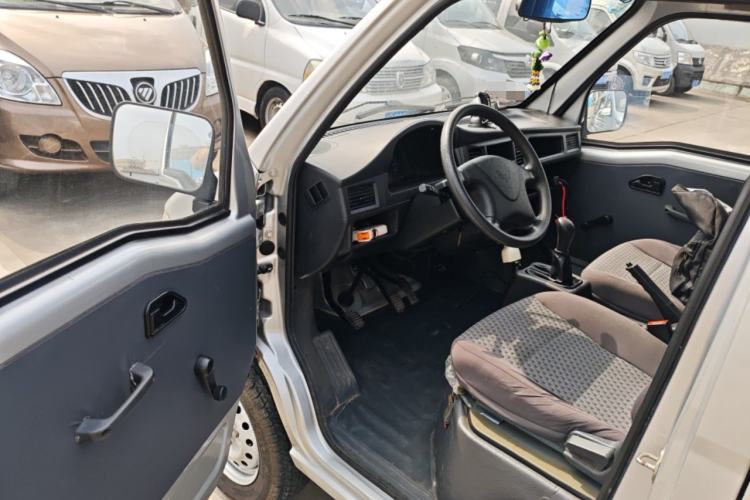 Used Wuling Zhiguang 2015 1.2L Practical LS-I Model Driver Seat