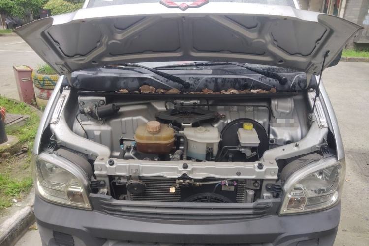 Used Wuling Zhiguang 2015 1.2L Practical LS-I Model Engine Bay