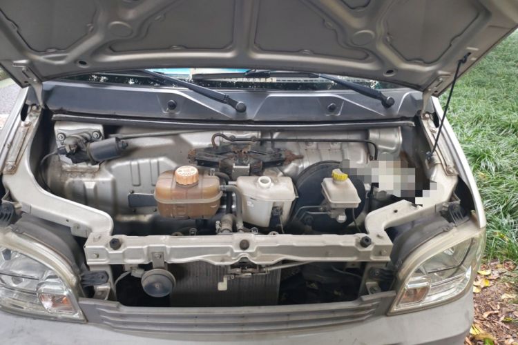 Used Wuling Zhiguang 2015 1.2L Practical LS-I Model Engine Bay