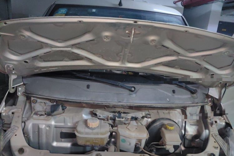 Used Wuling Zhiguang 2015 1.2L S Practical Model LSI Engine Bay