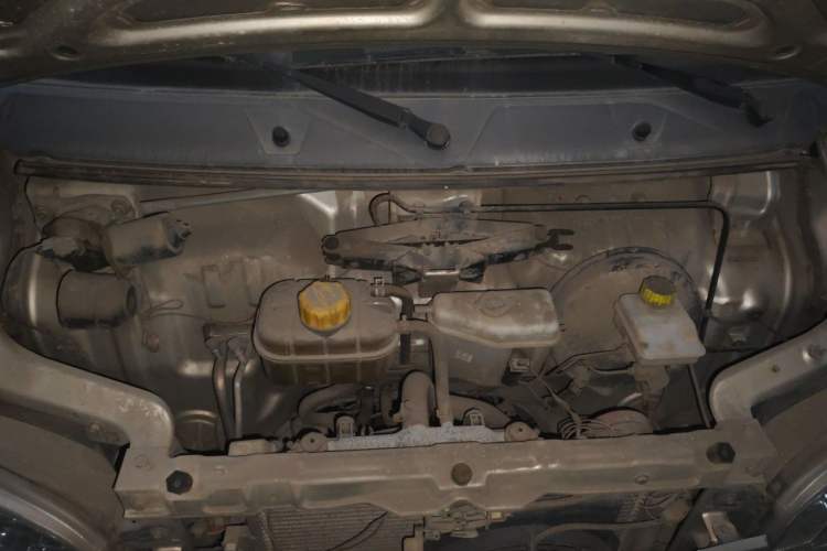 Used Wuling Zhiguang 2015 1.2L S Practical Model LSI Engine Bay