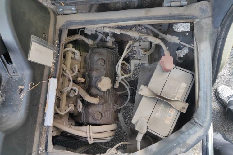 Used Wuling Zhiguang 2015 1.2L Practical LS-I Model Engine Bay