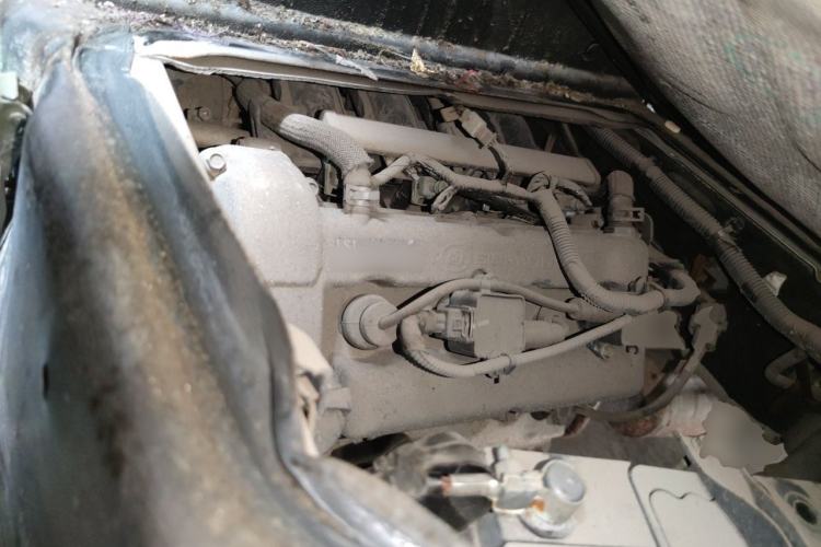 Used Wuling Zhiguang 2015 1.2L S Practical Model LSI Engine Bay