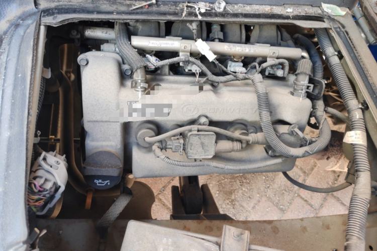 Used Wuling Zhiguang 2015 1.2L S Practical Model LSI Engine Bay