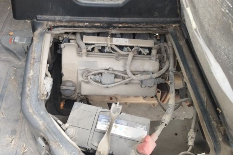 Used Wuling Zhiguang 2015 1.2L Practical LS-I Model Engine Bay