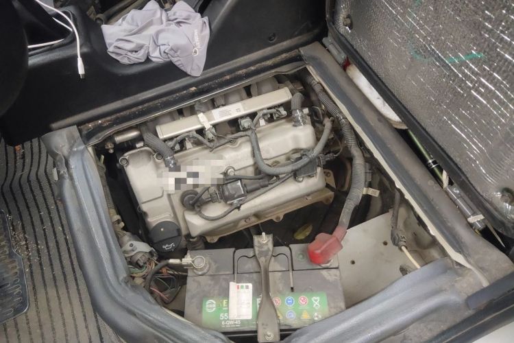 Used Wuling Zhiguang 2015 1.2L Practical LS-I Model Engine Bay Left