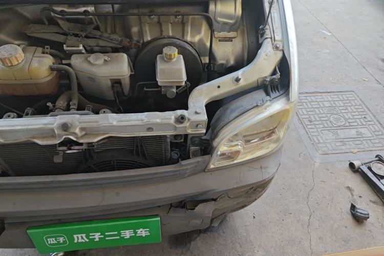 Used Wuling Zhiguang 2015 1.2L Practical LS-I Model Engine Bay Left