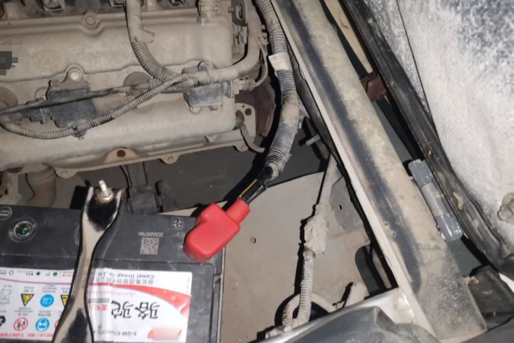 Used Wuling Zhiguang 2015 1.2L S Standard Model LSI Engine Bay Left