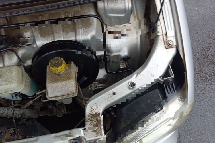 Used Wuling Zhiguang 2015 1.2L S Standard Model LSI Engine Bay Left
