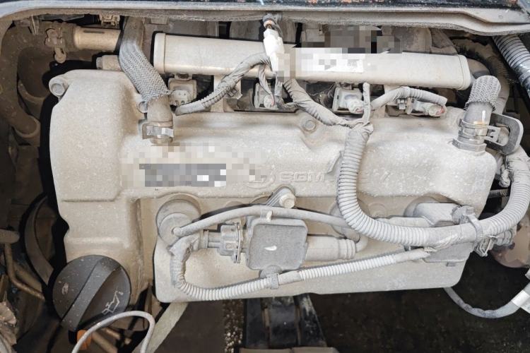 Used Wuling Zhiguang 2015 1.2L Practical LS-I Model Engine Bay