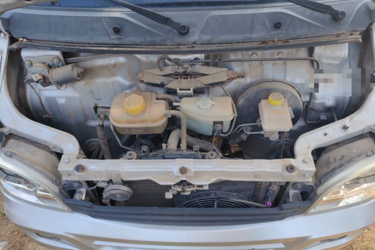 Used Wuling Zhiguang 2015 1.2L Practical LS-I Model Engine Bay