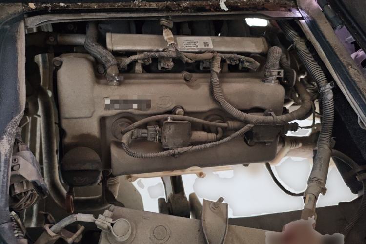 Used Wuling Zhiguang 2015 1.2L Practical LS-I Model Engine Bay