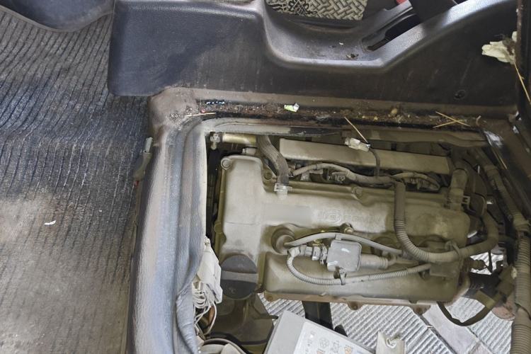 Used Wuling Zhiguang 2015 1.2L Practical LS-I Model Engine Bay Right