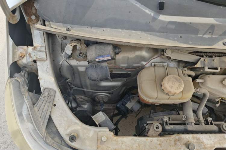 Used Wuling Zhiguang 2015 1.2L S Practical Model LSI Engine Bay Right