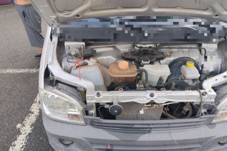 Used Wuling Zhiguang 2015 1.2L Practical LS-I Model Engine Bay Right