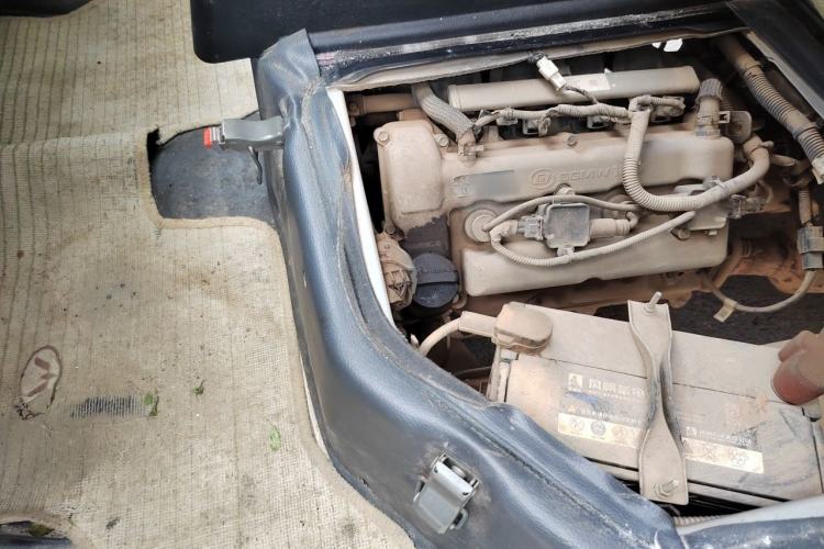 Used Wuling Zhiguang 2015 1.2L Practical LS-I Model Engine Bay Right