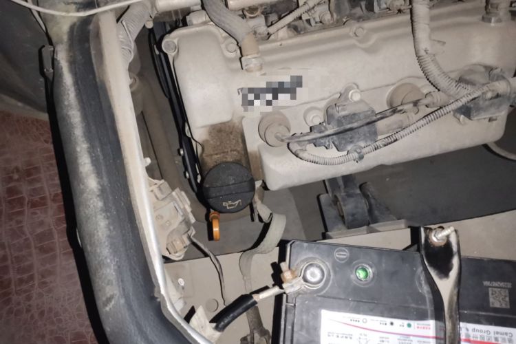 Used Wuling Zhiguang 2015 1.2L S Standard Model LSI Engine Bay Right