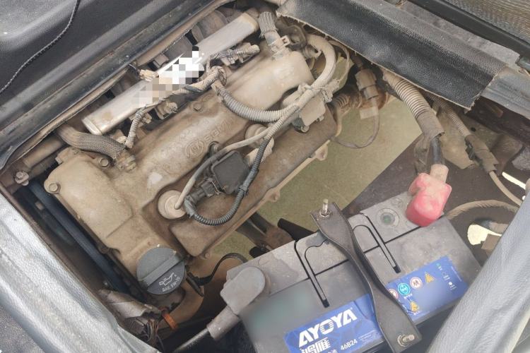Used Wuling Zhiguang 2015 1.2L Practical LS-I Model Engine Bay Right
