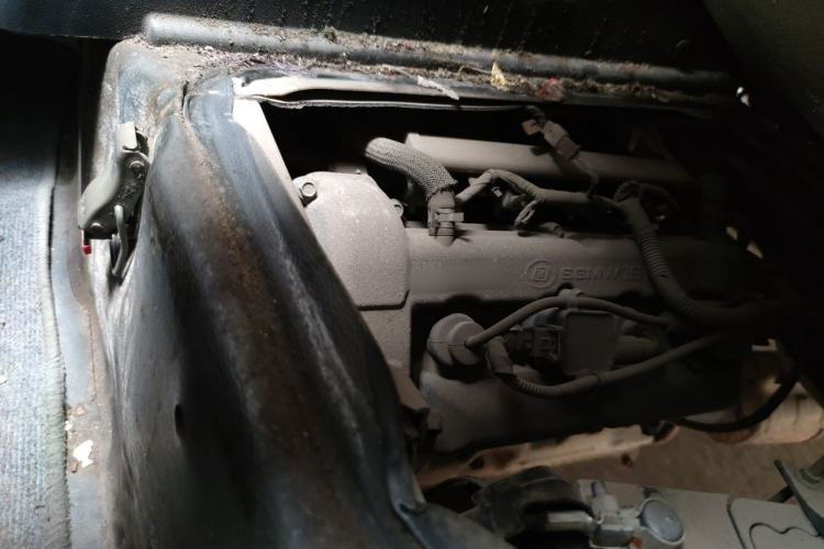 Used Wuling Zhiguang 2015 1.2L S Practical Model LSI Engine Bay Right