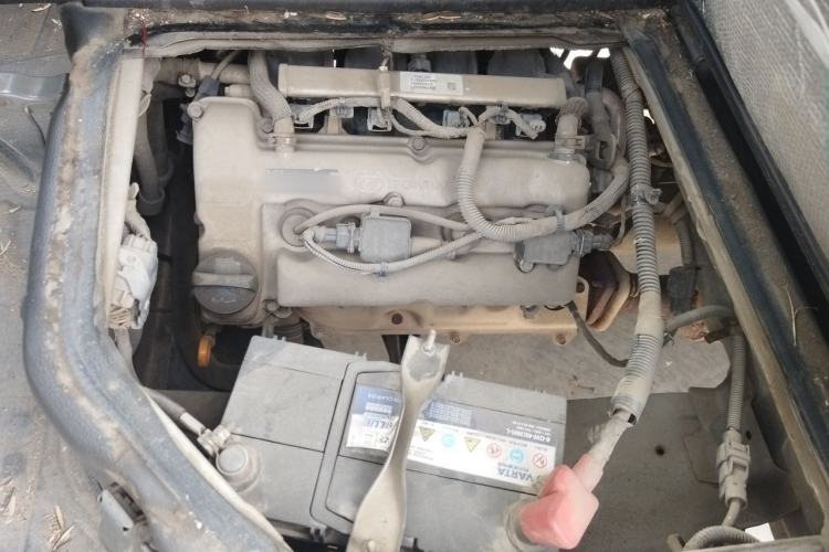 Used Wuling Zhiguang 2015 1.2L Practical LS-I Model Engine Bay Right