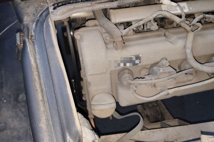 Used Wuling Zhiguang 2015 1.2L Practical LS-I Model Engine Bay Right