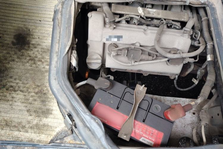 Used Wuling Zhiguang 2015 1.2L Practical LS-I Model Engine Bay Right