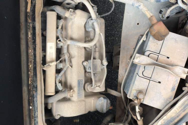Used Wuling Zhiguang 2015 1.2L Practical LS-I Model Engine Bay Right