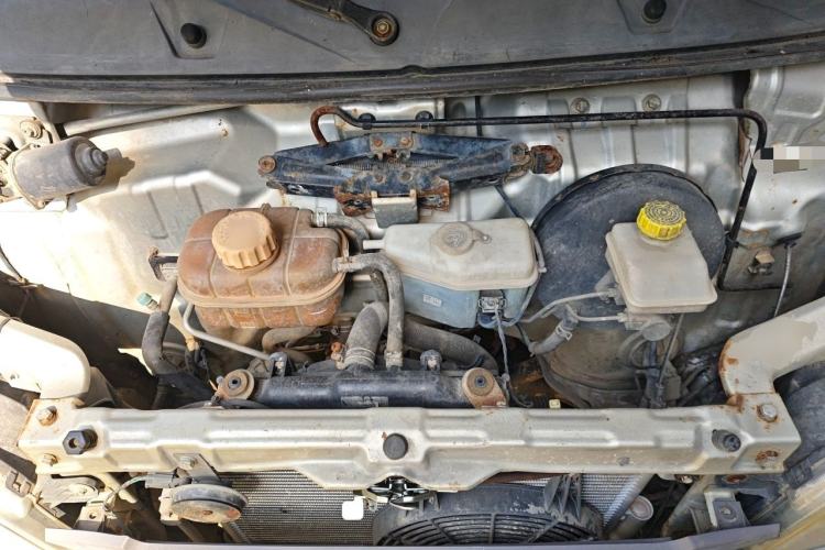 Used Wuling Zhiguang 2015 1.2L Practical LS-I Model Engine Bay