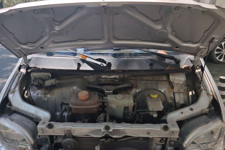 Used Wuling Zhiguang 2015 1.2L Practical LS-I Model Engine Bay