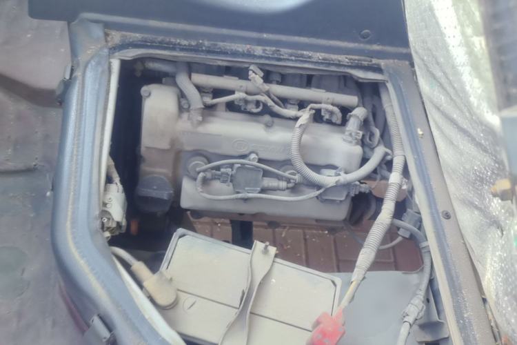 Used Wuling Zhiguang 2015 1.2L S Practical Model LSI Engine Bay