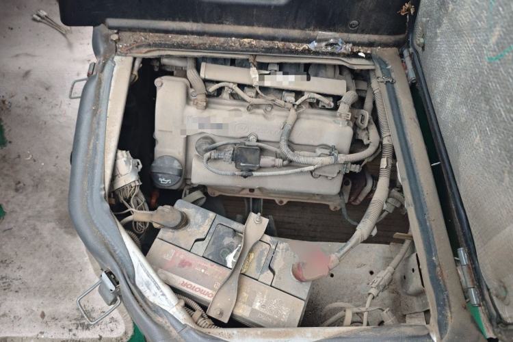 Used Wuling Zhiguang 2015 1.2L Practical LS-I Model Engine Bay