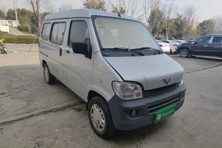 Used Wuling Zhiguang 2015 1.2L Practical LS-I Model Exterior 1