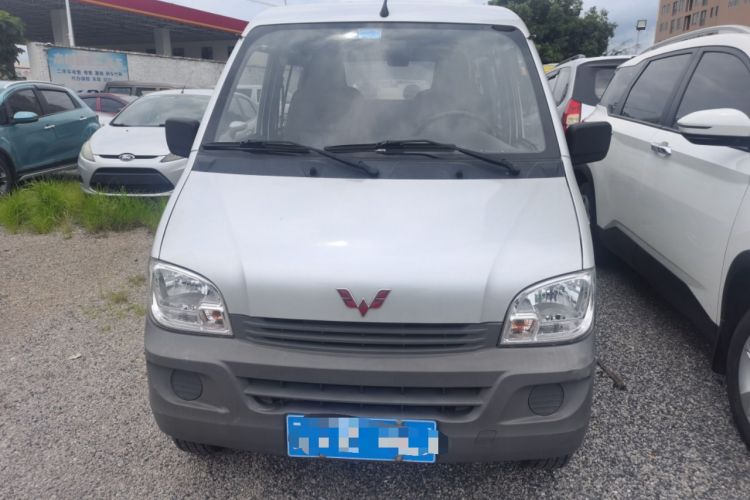 Used Wuling Zhiguang 2015 1.2L Practical LS-I Model Exterior 1