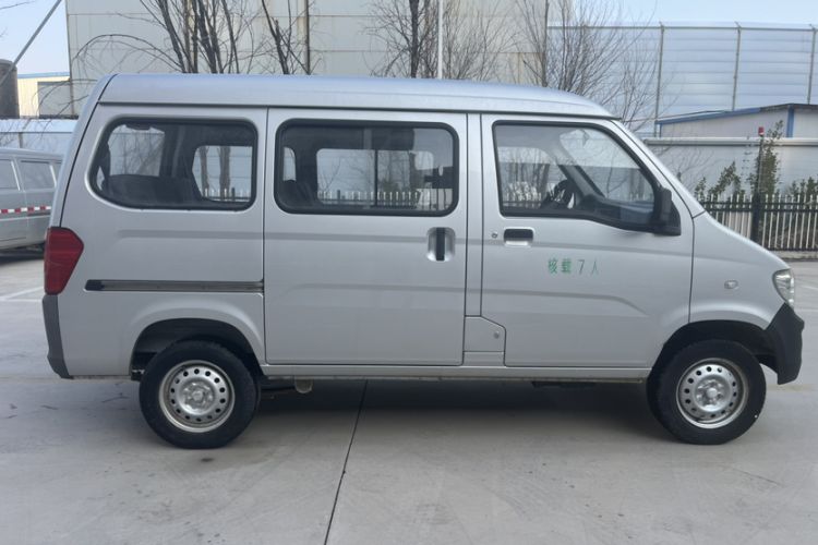 Used Wuling Zhiguang 2015 1.2L Practical LS-I Model Exterior 2