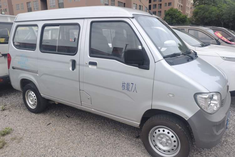 Used Wuling Zhiguang 2015 1.2L Practical LS-I Model Exterior 2
