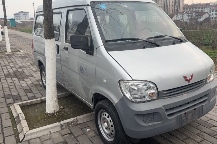 Used Wuling Zhiguang 2015 1.2L Practical LS-I Model Exterior 2