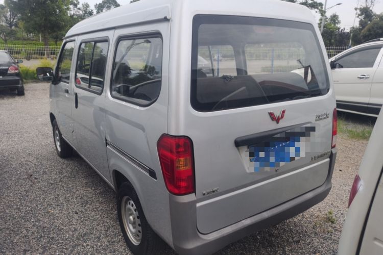 Used Wuling Zhiguang 2015 1.2L Practical LS-I Model Exterior 4