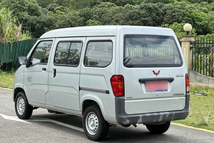 Used Wuling Zhiguang 2015 1.2L Practical LS-I Model Exterior 5