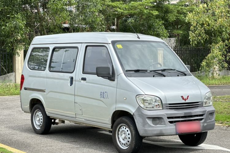 Used Wuling Zhiguang 2015 1.2L Practical LS-I Model Exterior 7